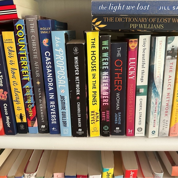 BOOKS! 3 for $12 Dozens of Titles - Picture 7 of 14